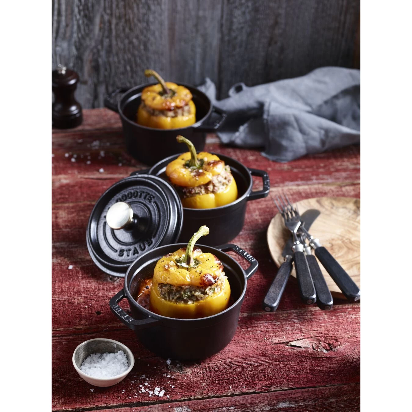 Staub Cocotte 14 Cm, Rund, Schwarz, Gusseisen 5 Staub Cocotte 14 Cm, Rund, Schwarz, Gusseisen – Bild 5