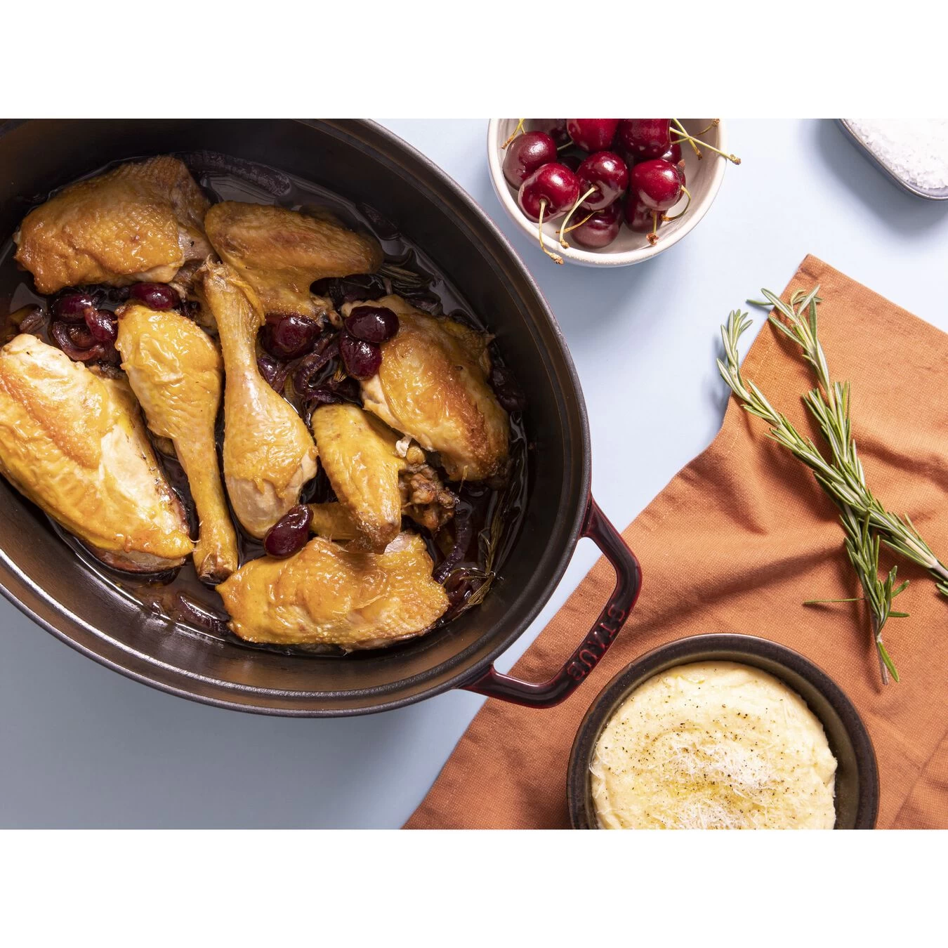 Staub Cocotte 33 Cm, Oval, Grenadine-Rot, Gusseisen 6 Staub Cocotte 33 Cm, Oval, Grenadine-Rot, Gusseisen – Bild 6