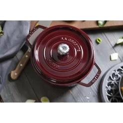 Staub Cocotte 24 Cm, Rund, Grenadine-Rot, Gusseisen 7 Staub Cocotte 24 Cm, Rund, Grenadine-Rot, Gusseisen -STAUB Küche 424422041